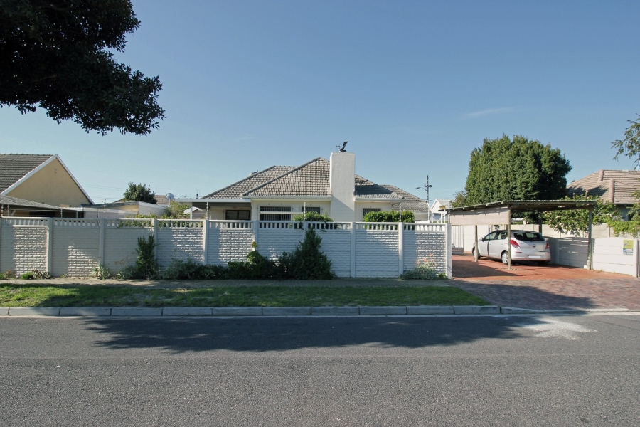 3 Bedroom Property for Sale in Thornton Western Cape